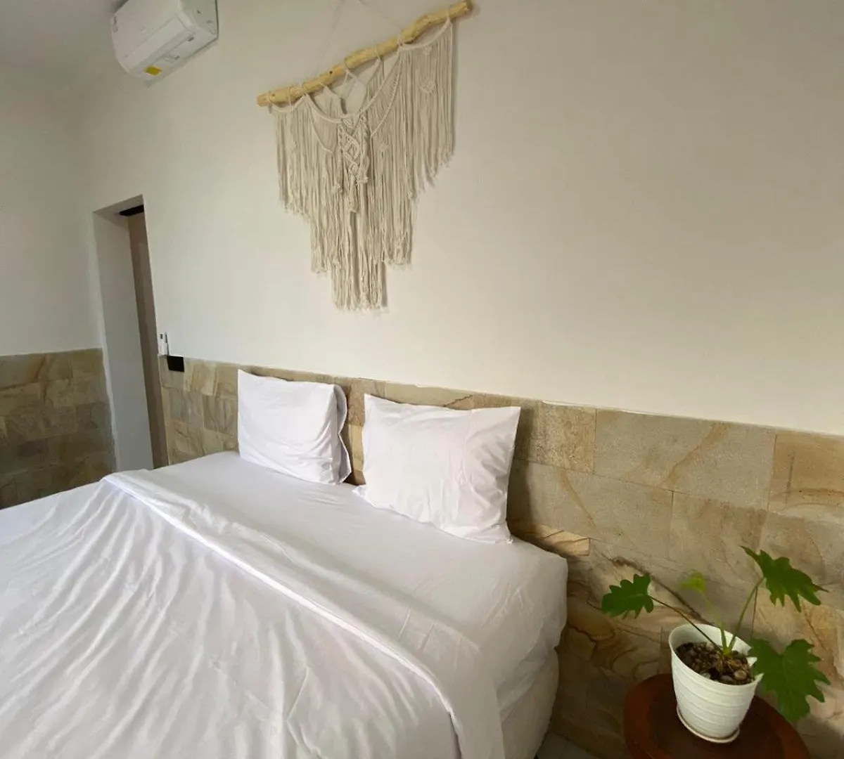 Отель Mangga Wangga Living Улувату 3*,  Индонезия